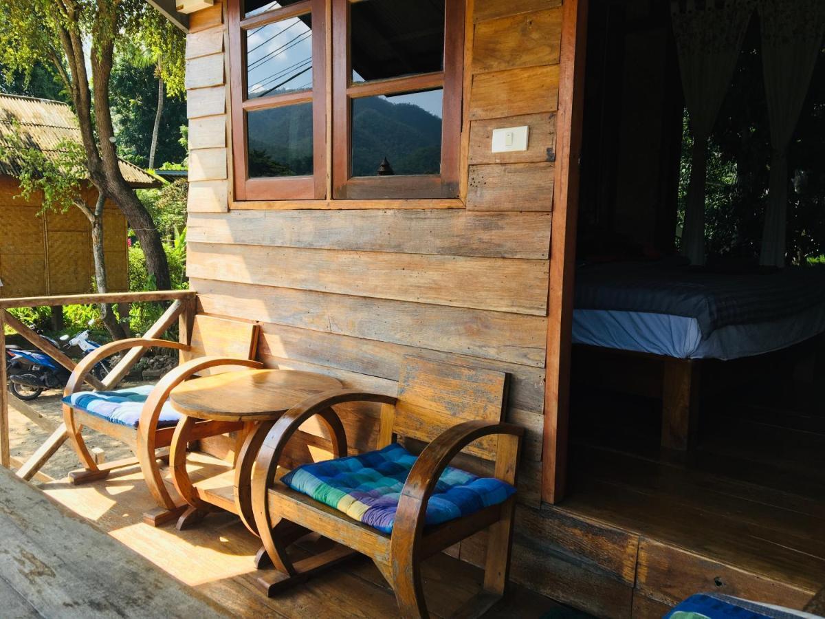 Golden Hut -Chill Bungalows In Town黄金泰式传统独栋小屋 Pai Exterior photo