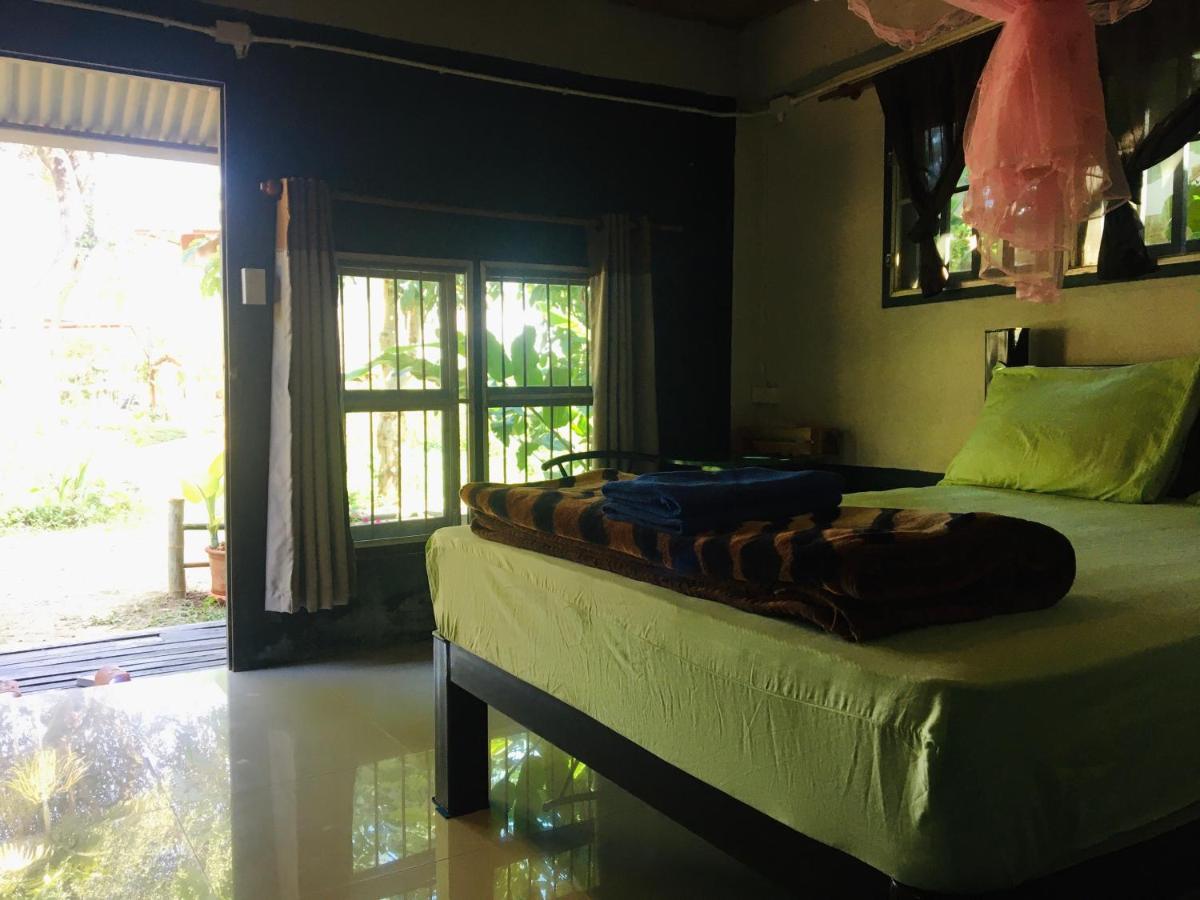 Golden Hut -Chill Bungalows In Town黄金泰式传统独栋小屋 Pai Exterior photo