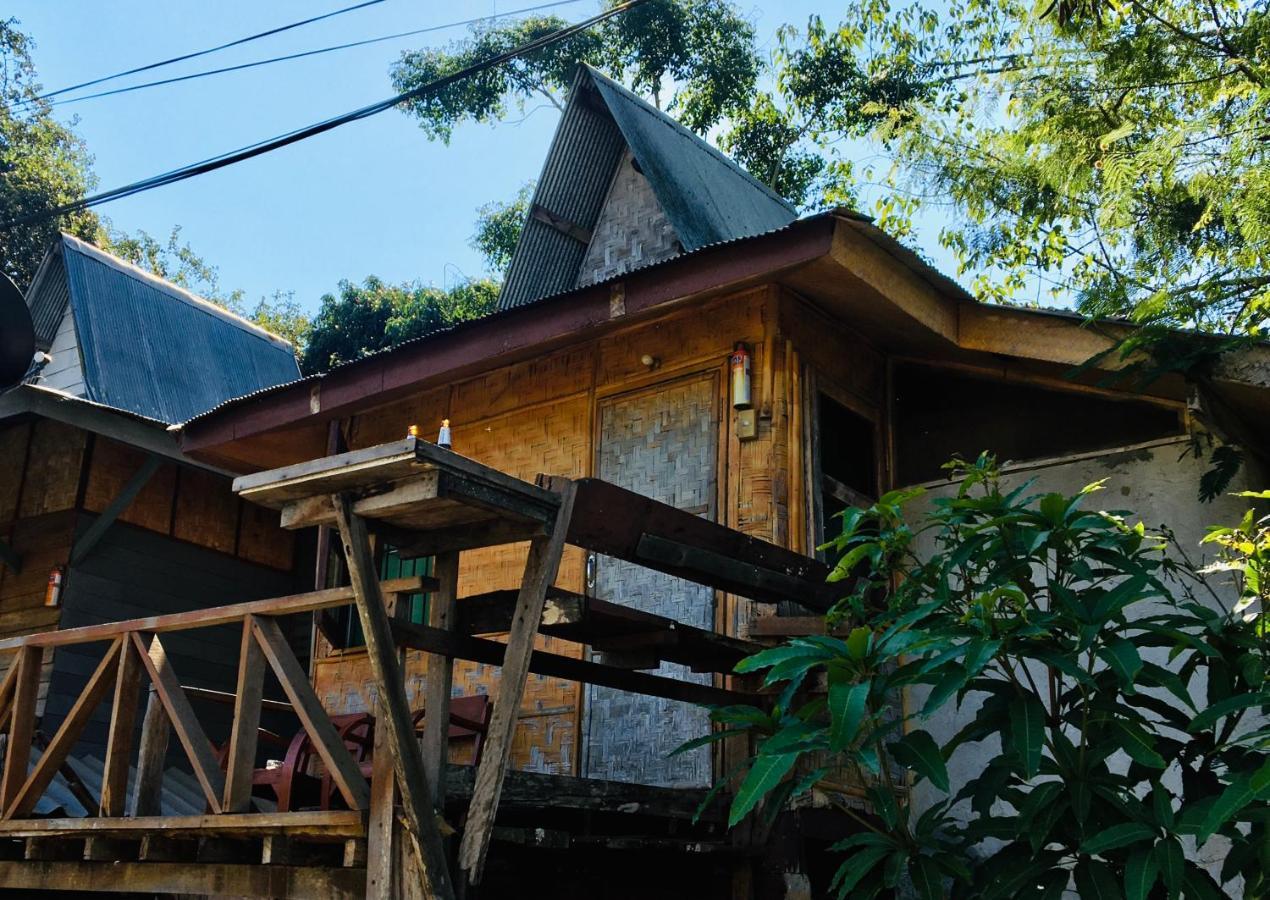 Golden Hut -Chill Bungalows In Town黄金泰式传统独栋小屋 Pai Exterior photo
